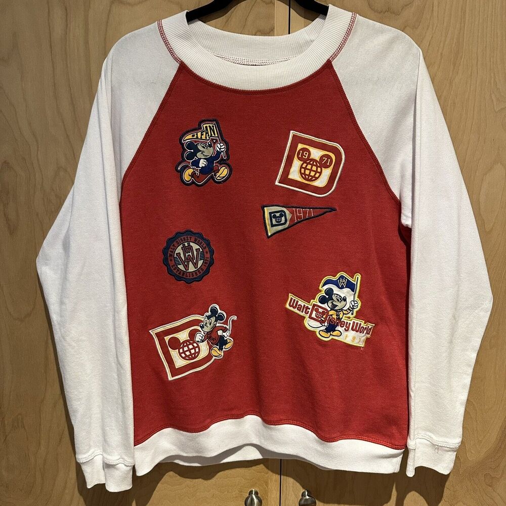 Walt Disney World Sweatshirt with Patches Size XL NWOT